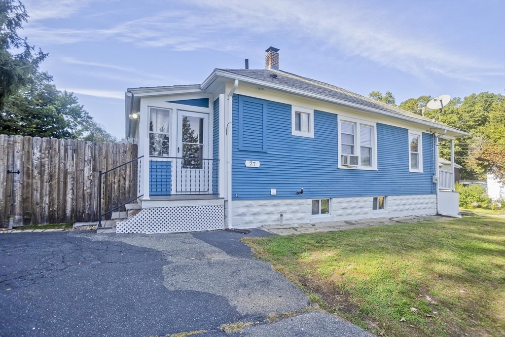 27 Goodwin St