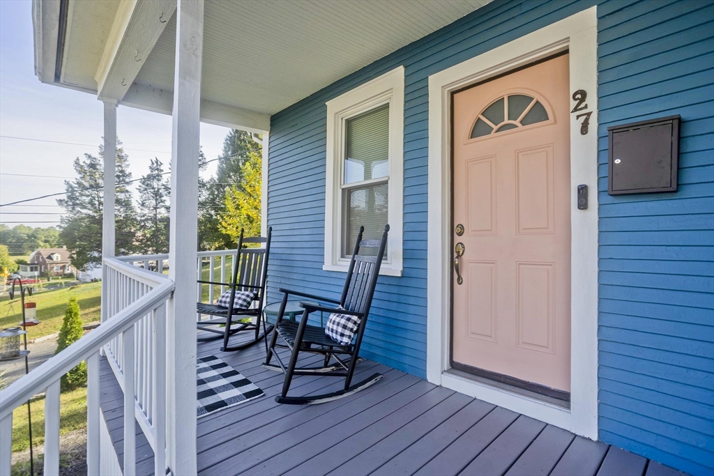 27 Goodwin St