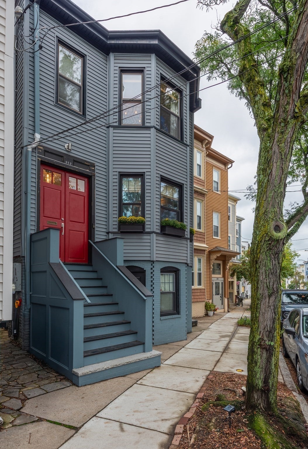 Photo of 252 Webster St, Boston, MA