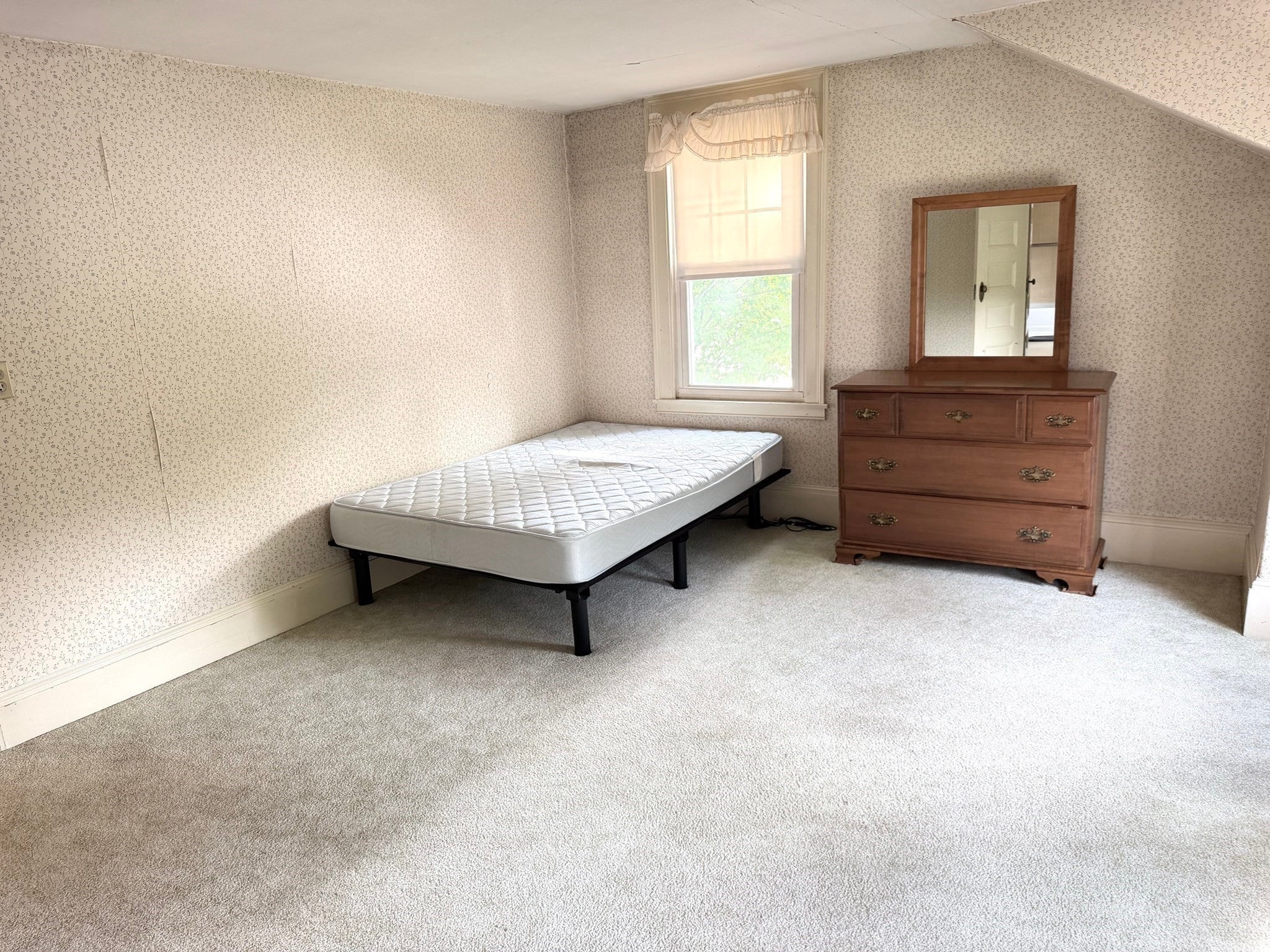 126 Main St, South Hadley, MA Photo #25