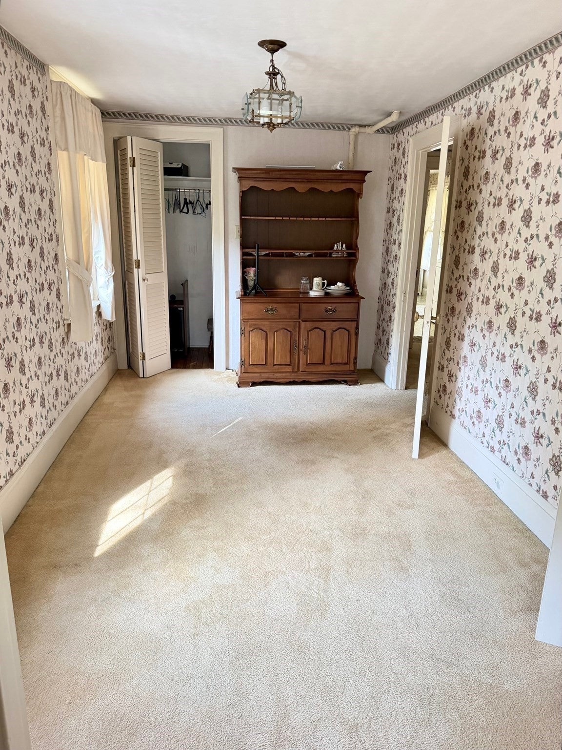 126 Main St, South Hadley, MA Photo #12