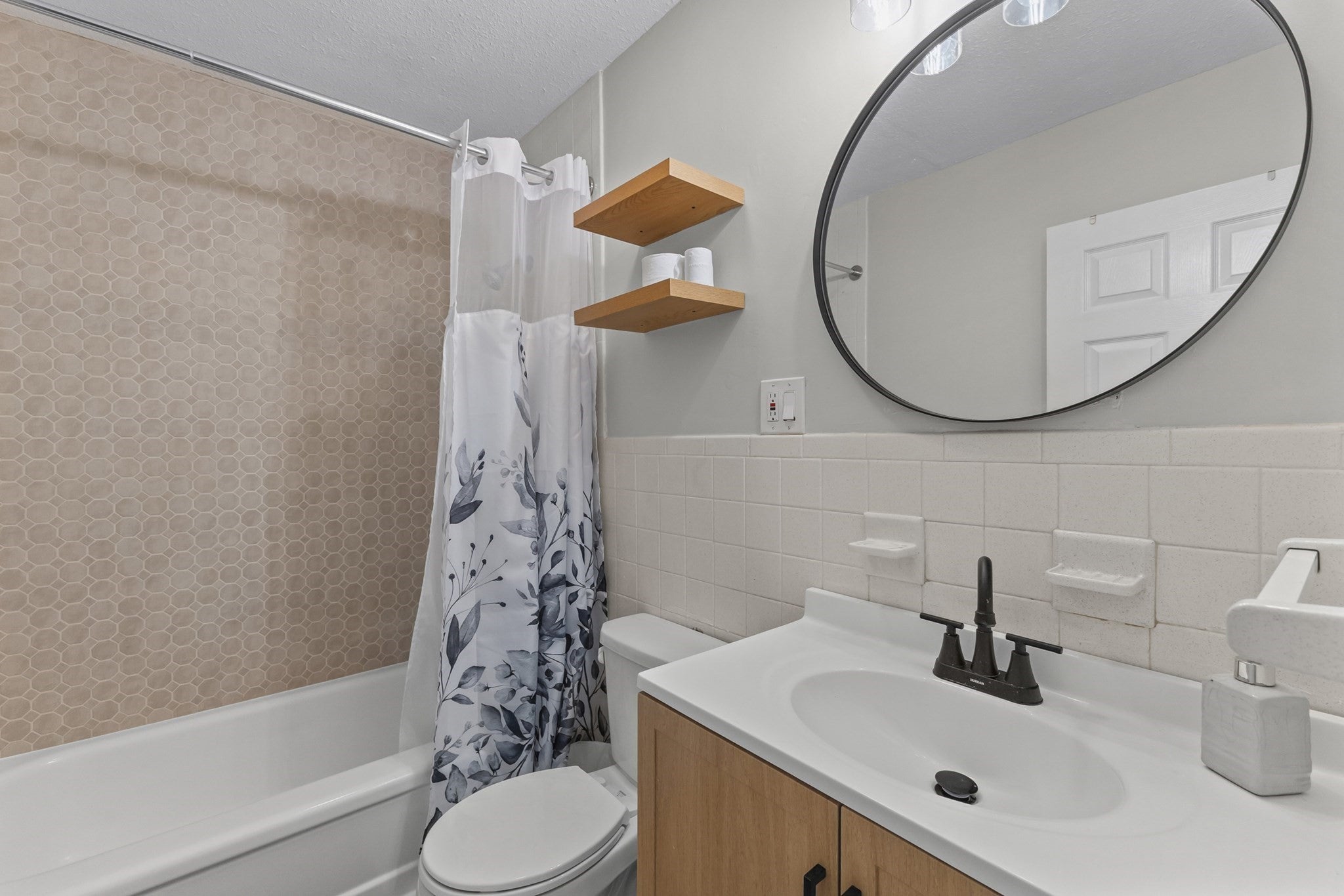 30 Bellridge Dr, Shrewsbury, MA, 30 Bellridge Dr, Shrewsbury, MA Photo #16