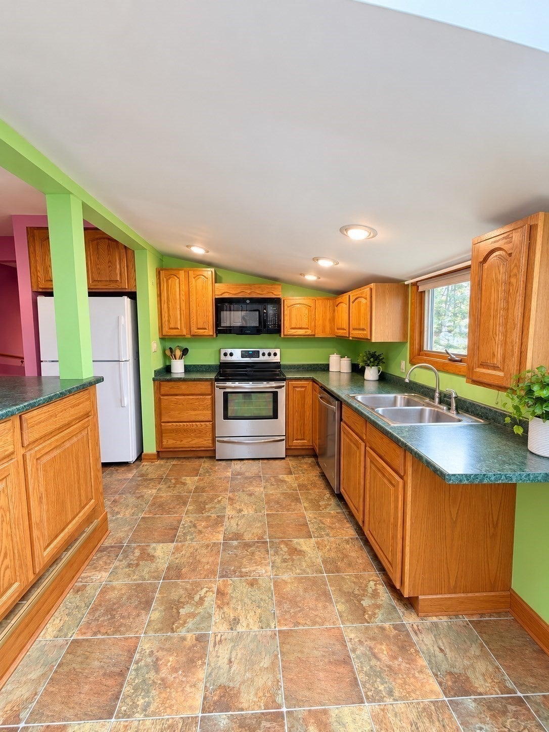 25 Whisper Ln, Fairhaven, MA, 25 Whisper Ln, Fairhaven, MA Photo #17