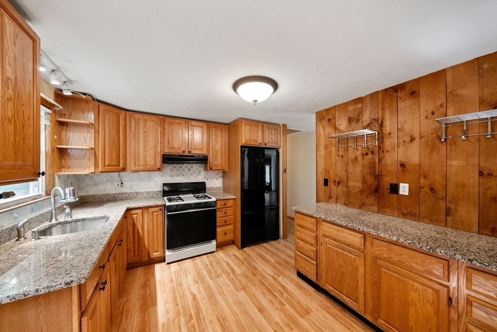 52 Richard Rd