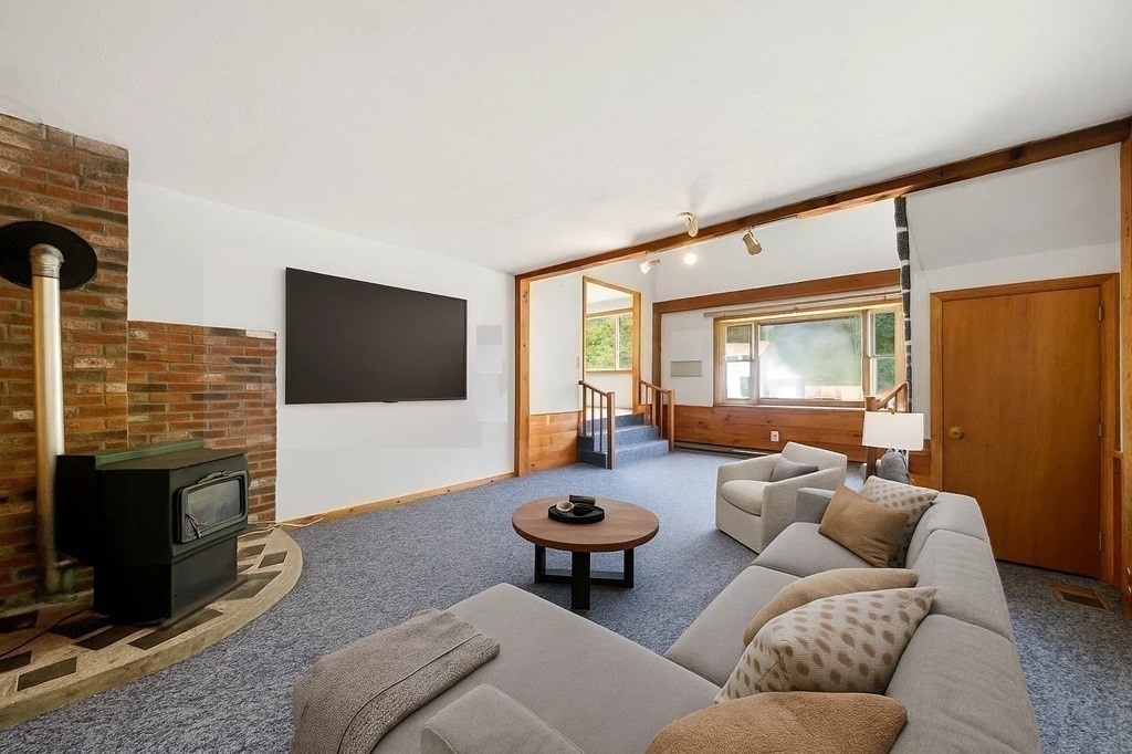 52 Richard Rd