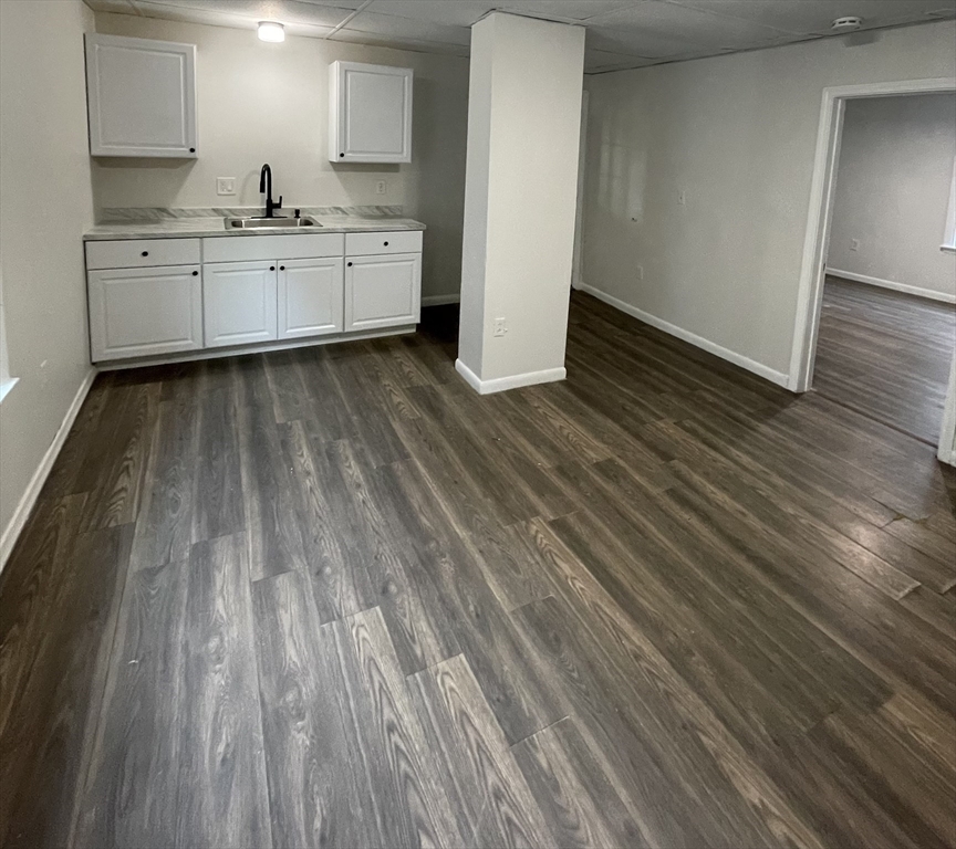 81 Merrifield St 1