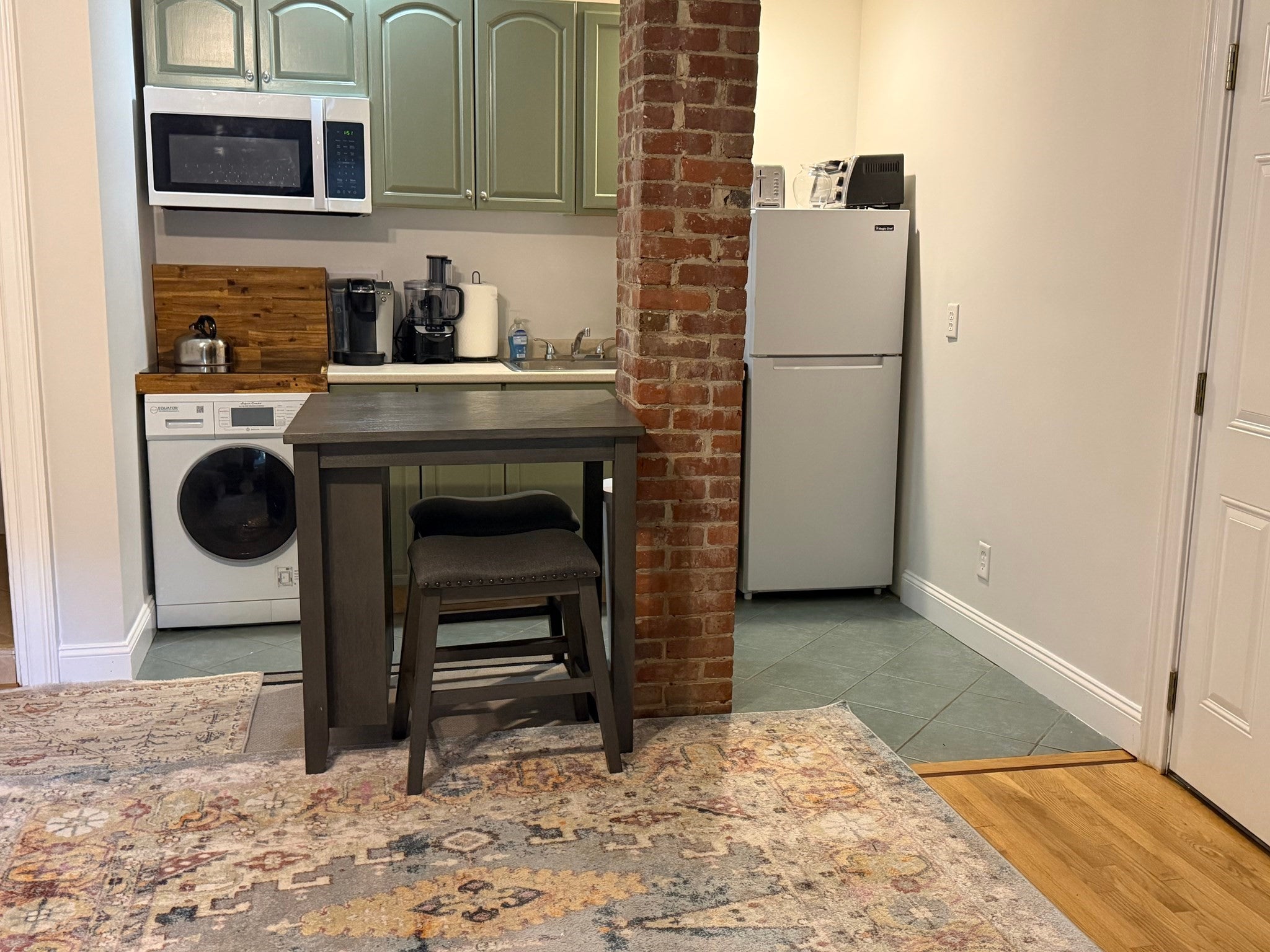318 Tappan St #A, Brookline, MA Photo #5