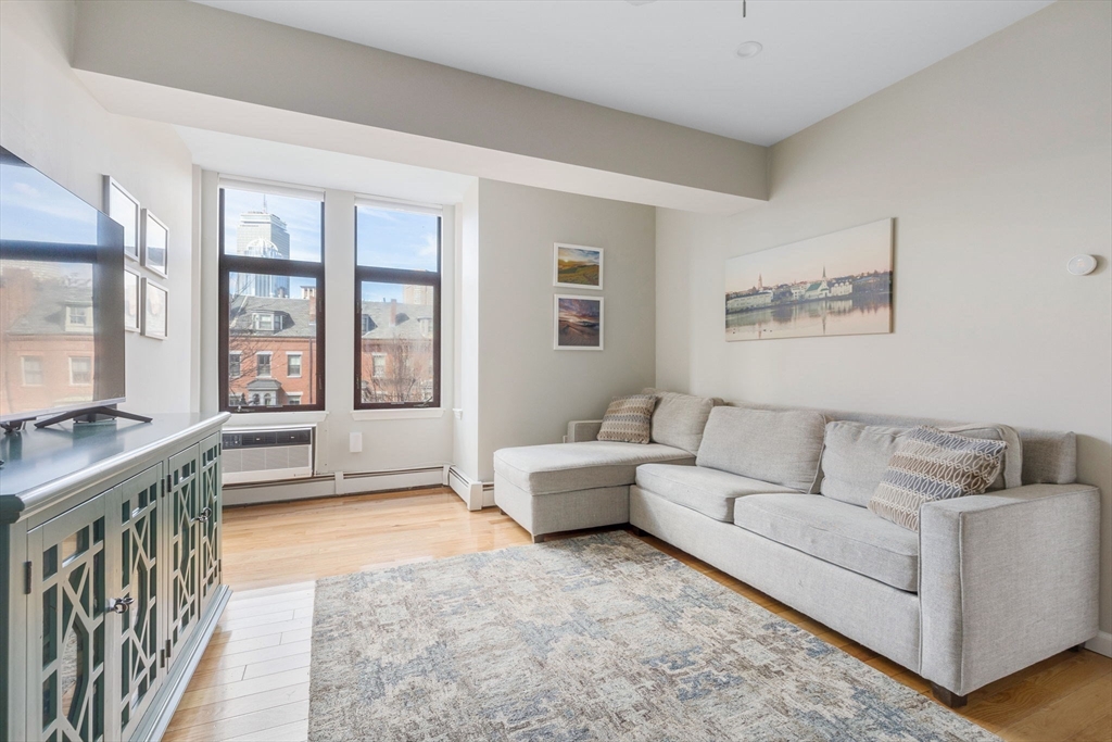 143 W Brookline St 303