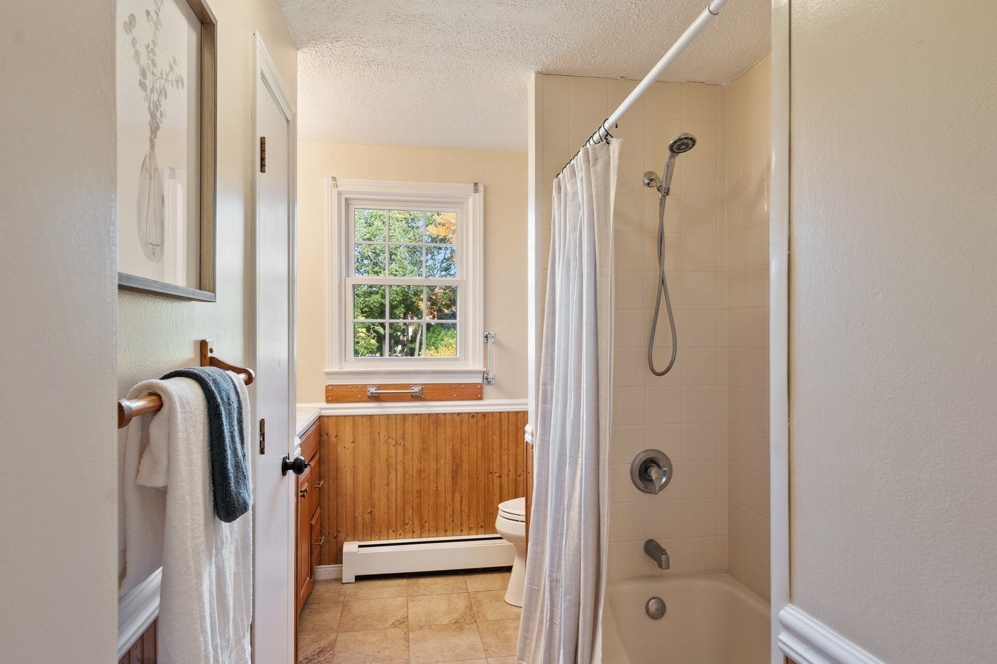 3 Woodridge Rd, Milford, MA Photo #12