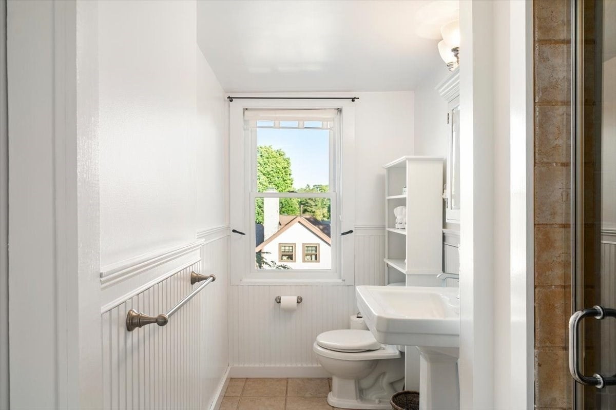 12 Barnes Rd #2, Newton, MA, 12 Barnes Rd #2, Newton, MA Photo #38