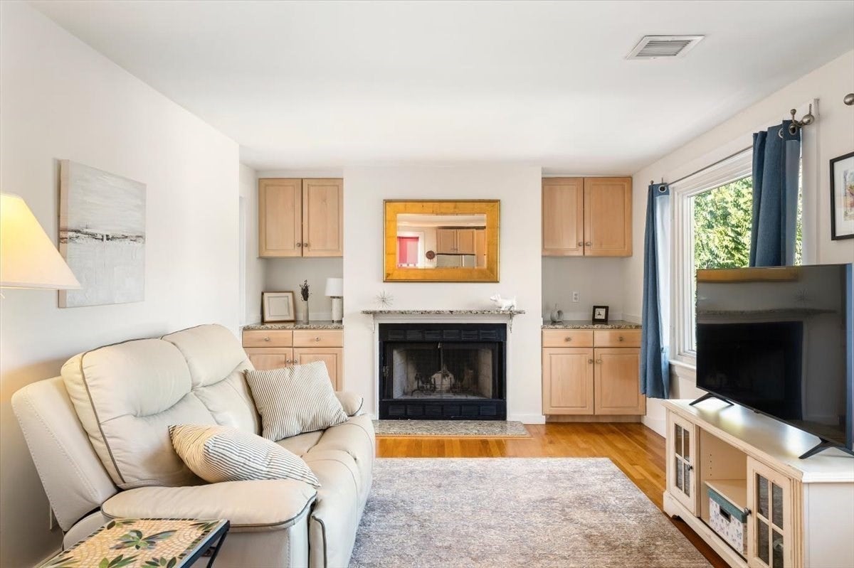 12 Barnes Rd #2, Newton, MA, 12 Barnes Rd #2, Newton, MA Photo #16