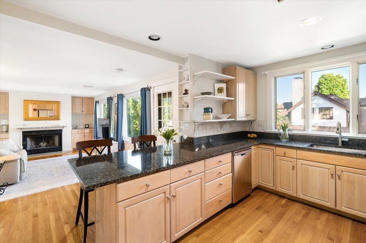12 Barnes Rd #2, Newton, MA, 12 Barnes Rd #2, Newton, MA Photo #10
