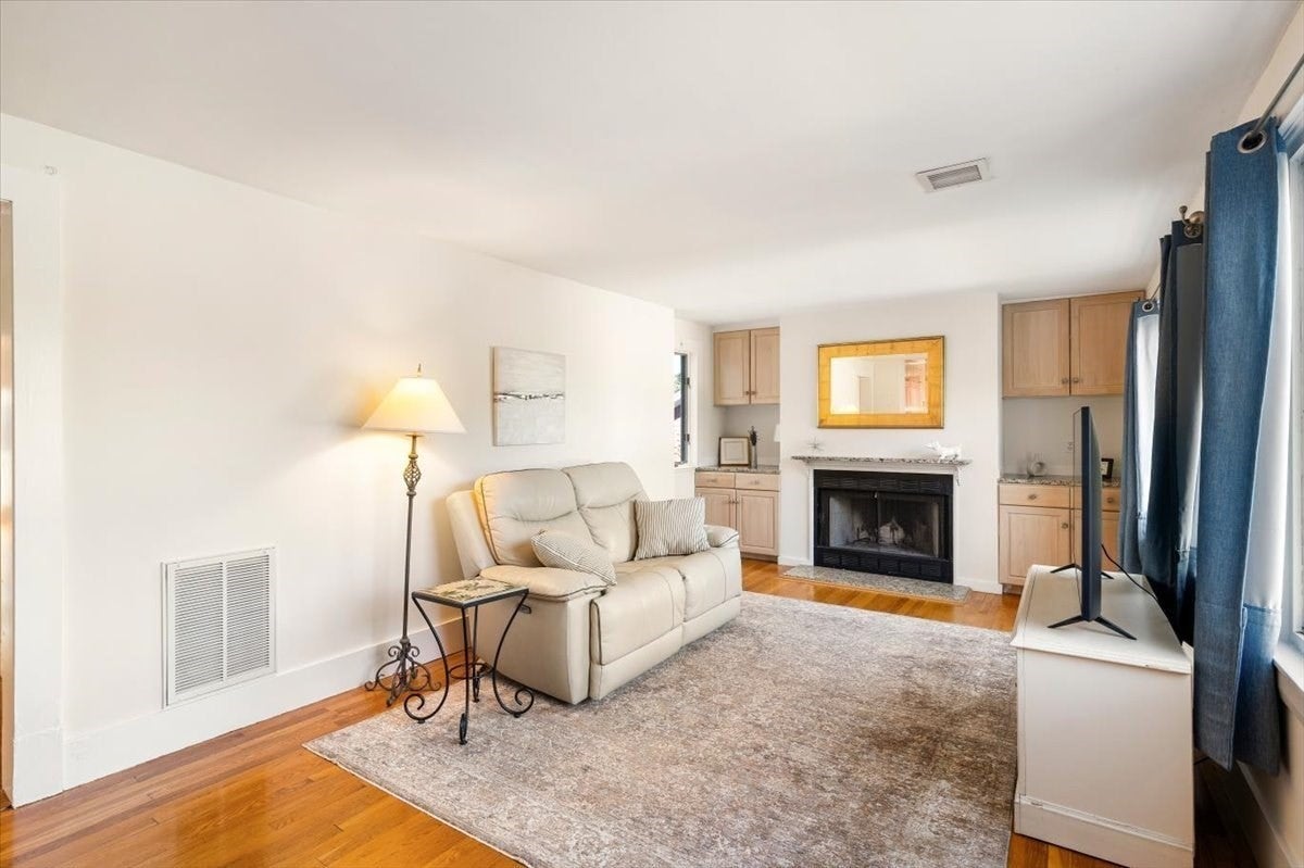 12 Barnes Rd #2, Newton, MA, 12 Barnes Rd #2, Newton, MA Photo #18