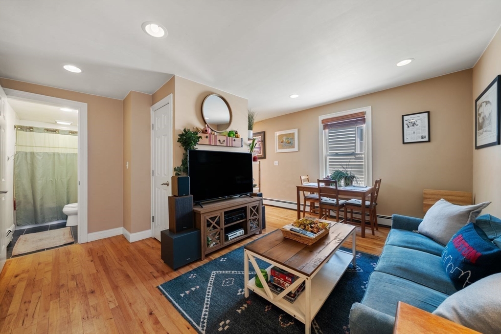 293-295 River St 3R