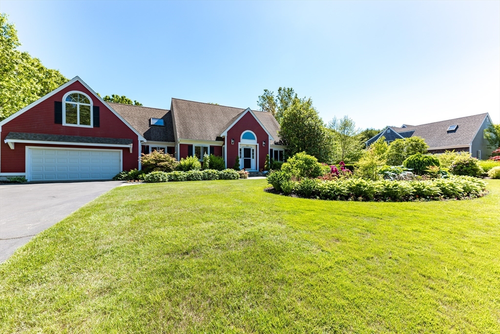 11 Polaris Dr