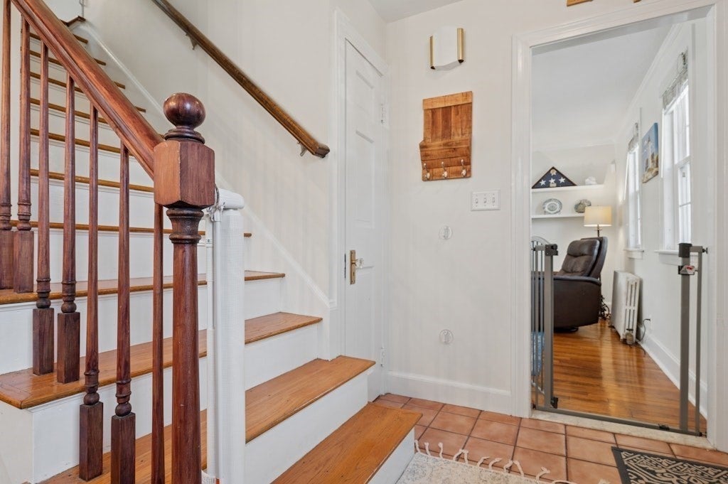 223 Beverly Road, Worcester, MA Photo #8
