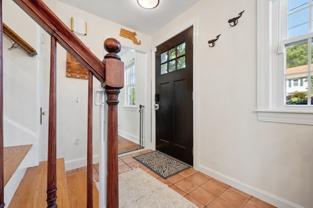 223 Beverly Road, Worcester, MA Photo #7