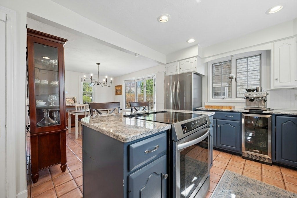 223 Beverly Road, Worcester, MA Photo #21