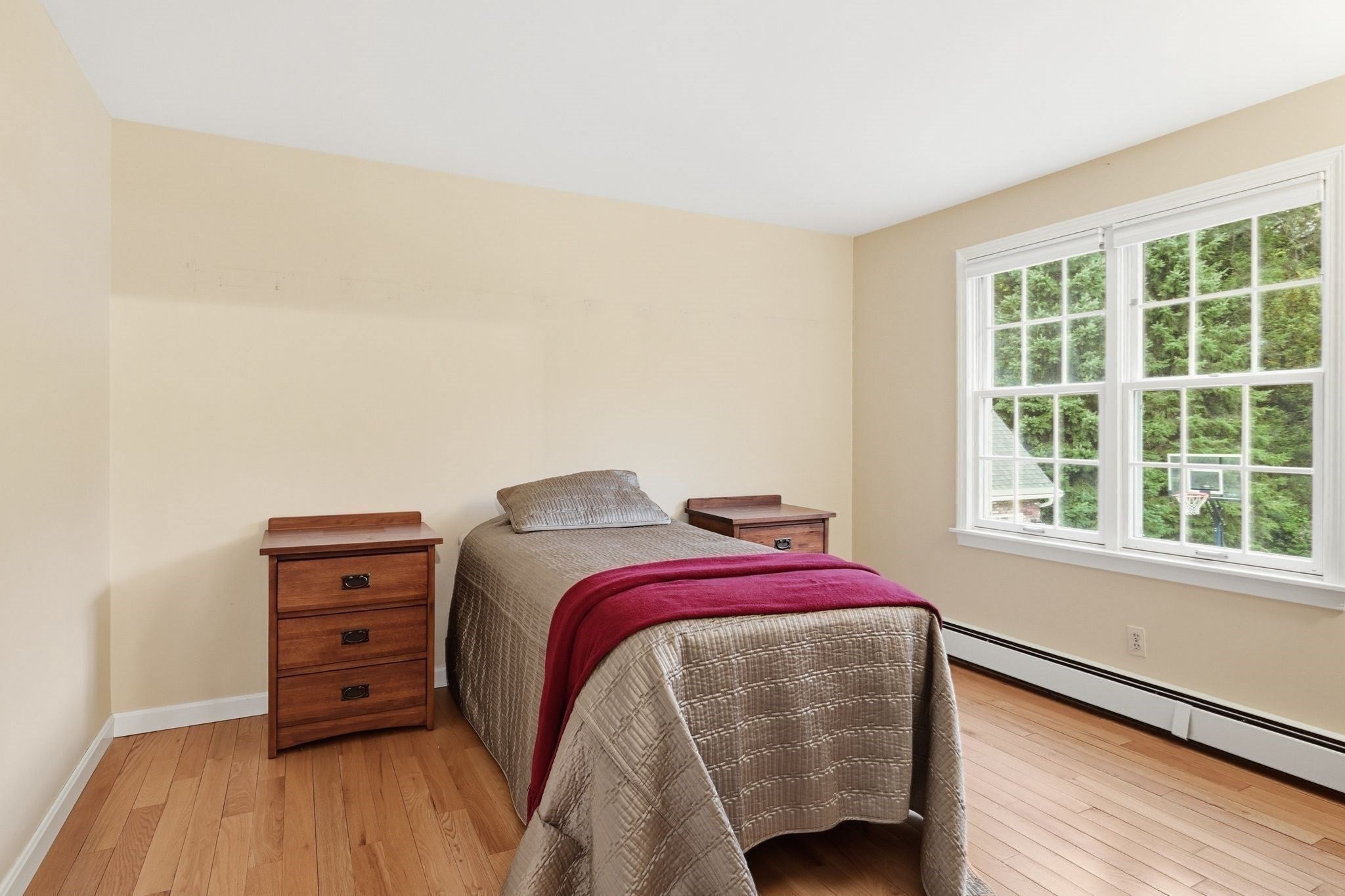 46 Stuart Pl, Westfield, MA Photo #18