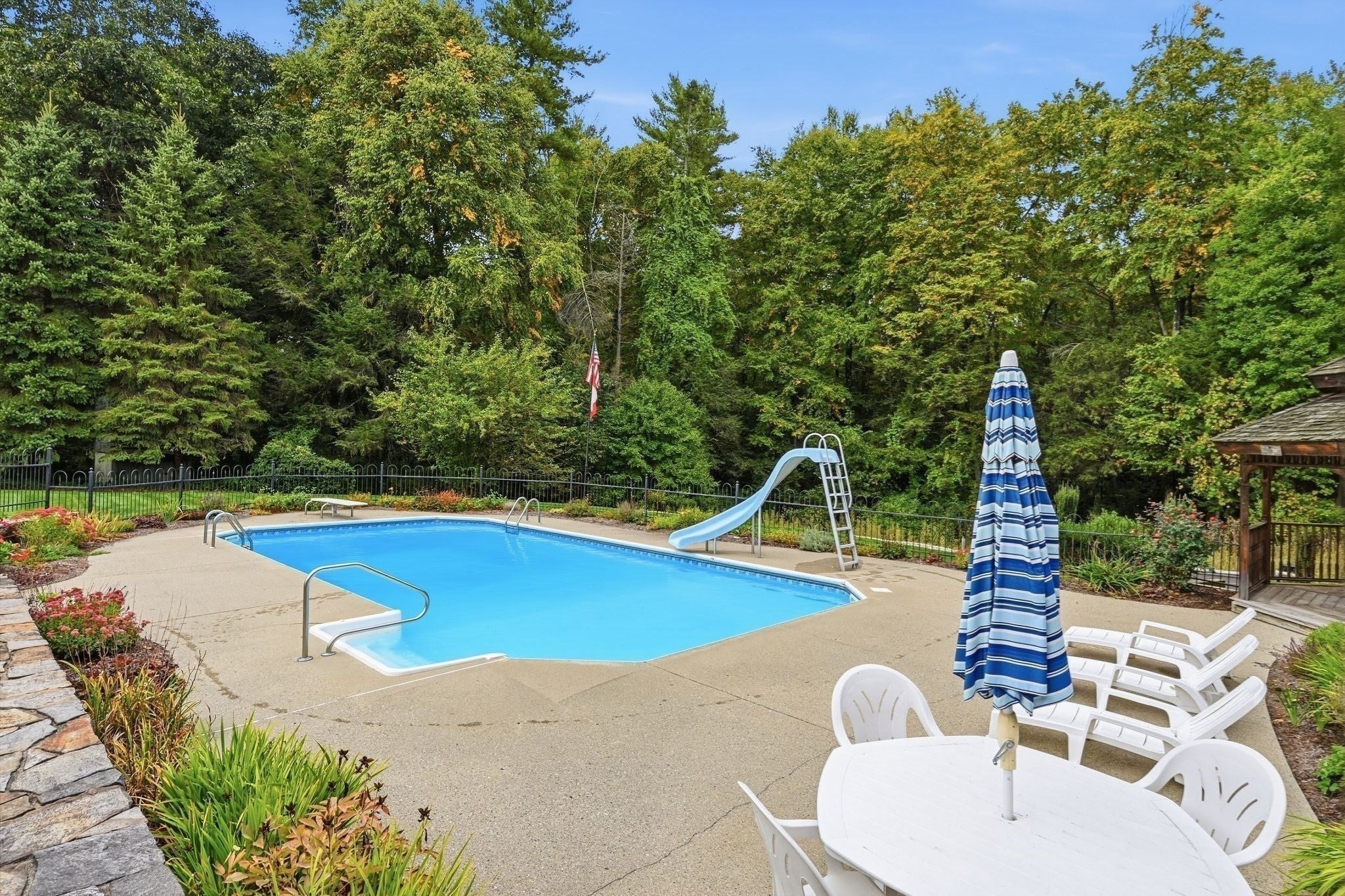 46 Stuart Pl, Westfield, MA Photo #37