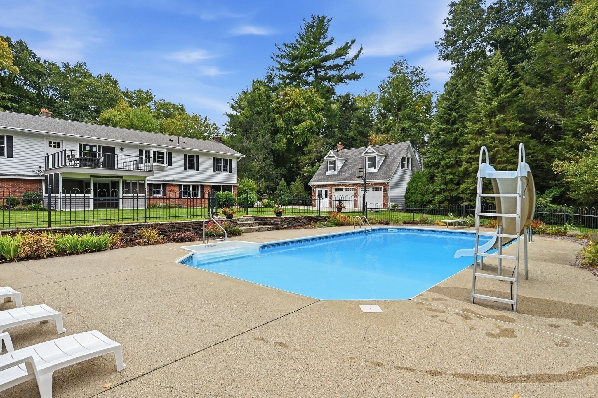 46 Stuart Pl, Westfield, MA Photo #35
