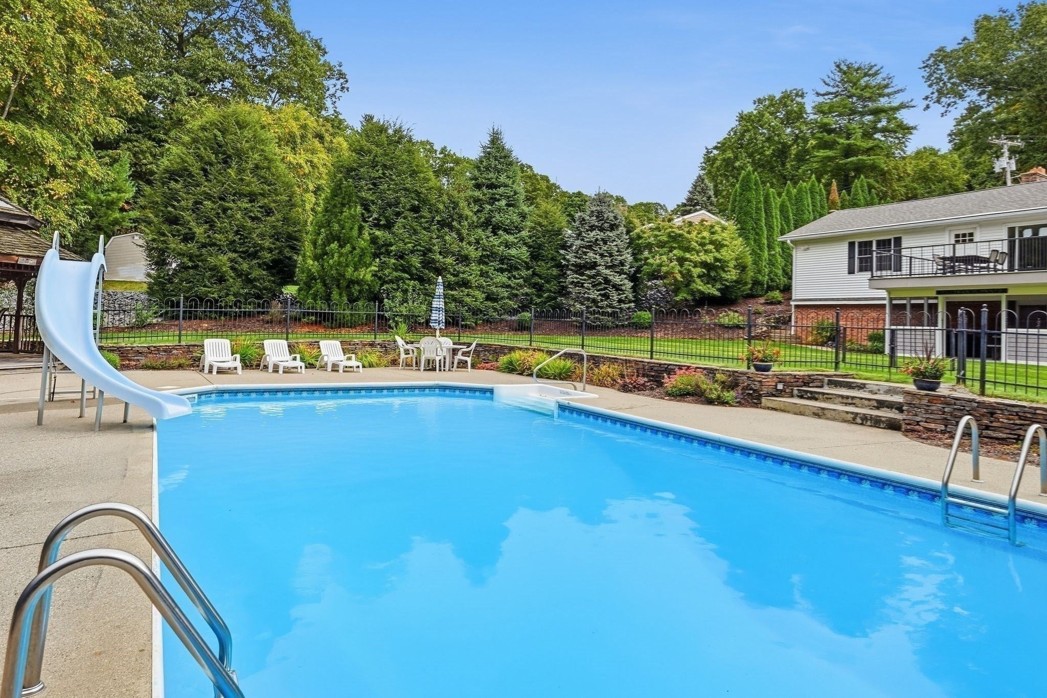 46 Stuart Pl, Westfield, MA Photo #36