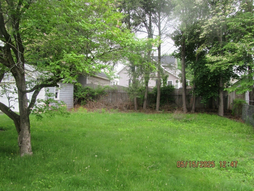 Holyoke, Massachusetts 01040, United States, 2 Bedrooms Bedrooms, ,2 BathroomsBathrooms,Residential,Contingent,136938