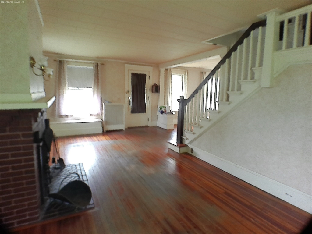 Holyoke, Massachusetts 01040, United States, 2 Bedrooms Bedrooms, ,2 BathroomsBathrooms,Residential,Contingent,136938