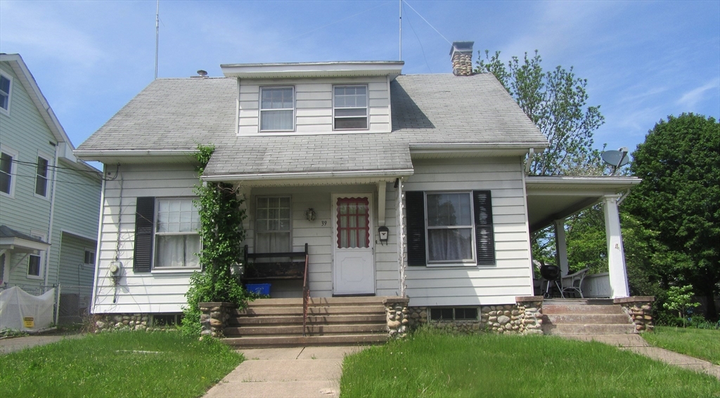 Holyoke, Massachusetts 01040, United States, 2 Bedrooms Bedrooms, ,2 BathroomsBathrooms,Residential,Contingent,136938