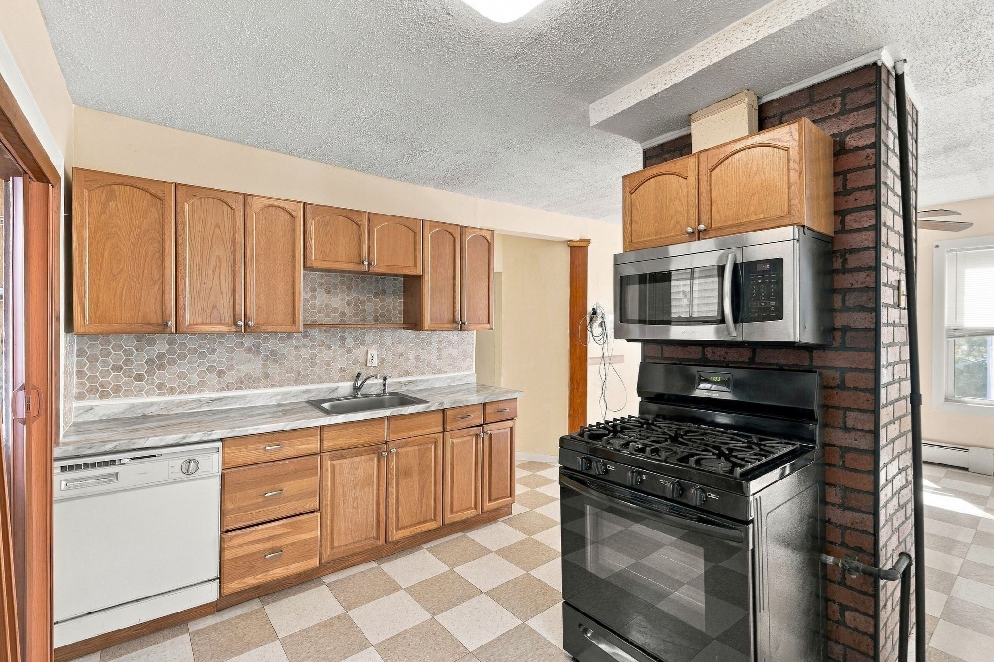 6-8 Marmion St, Boston, MA, 6-8 Marmion St, Boston, MA Photo #13