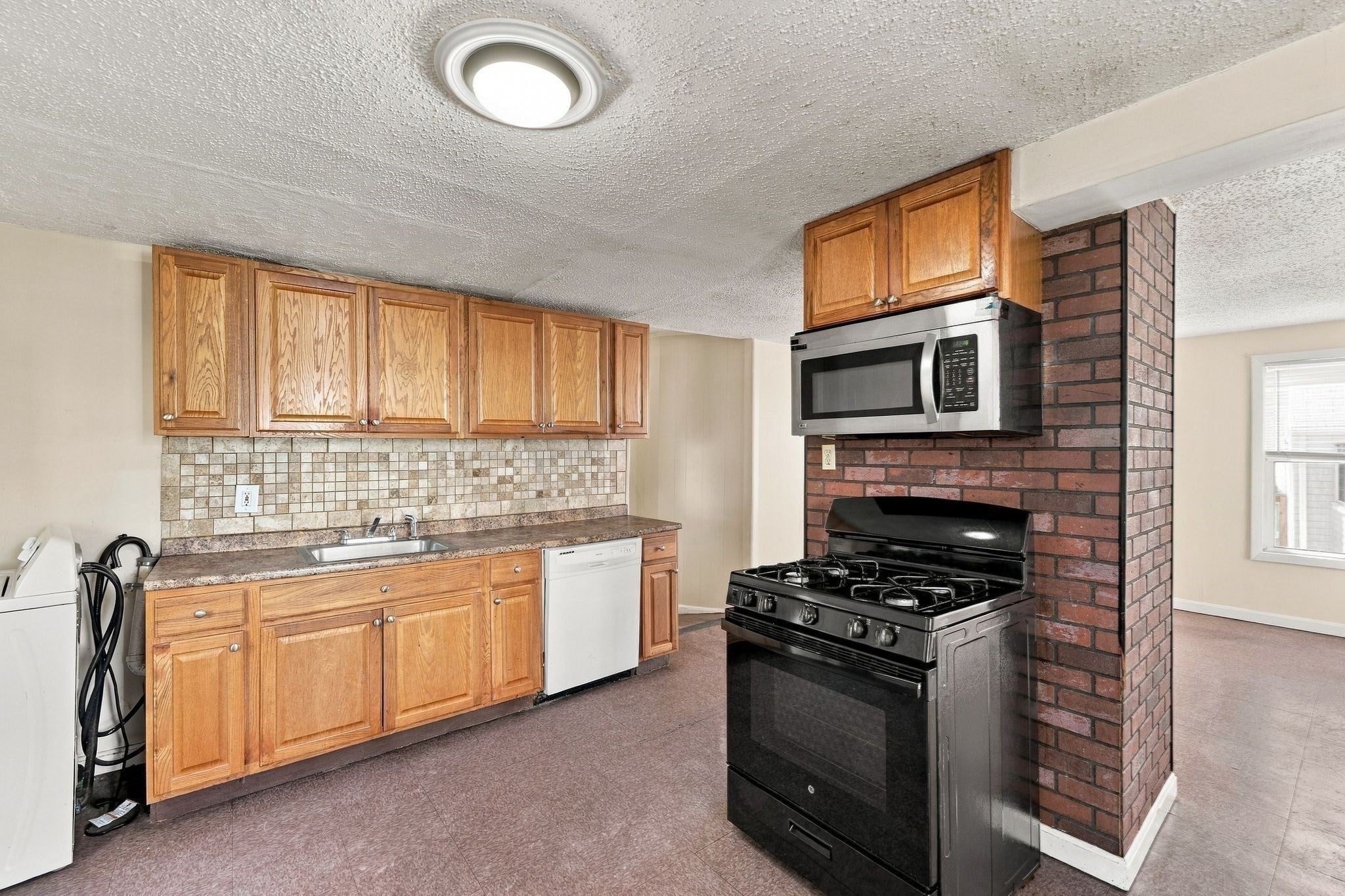 6-8 Marmion St, Boston, MA, 6-8 Marmion St, Boston, MA Photo #4