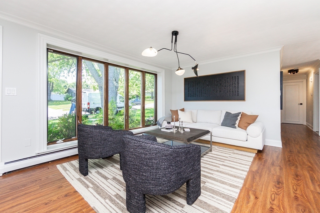 43 Amherst Rd