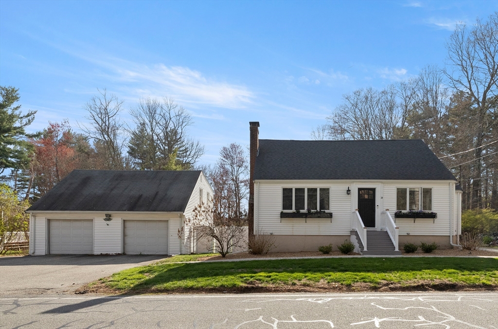 14 Mill St