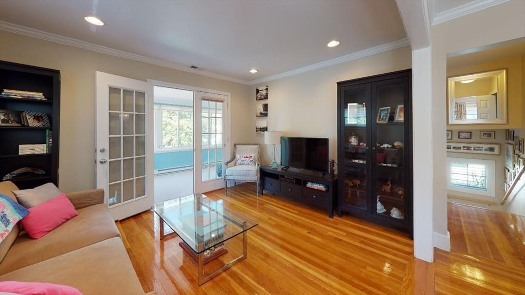 42 Unity Ave 42