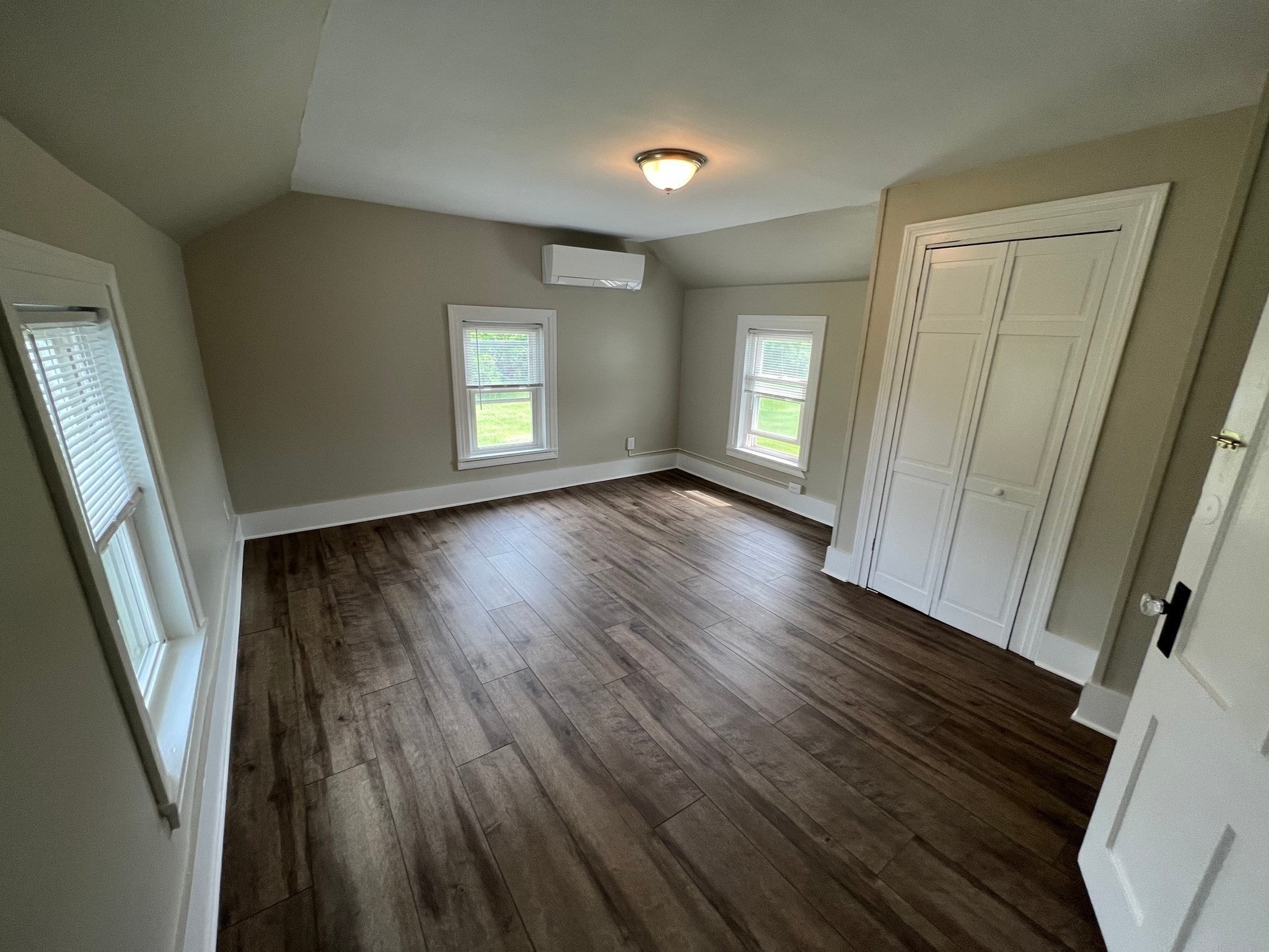 122 S Silver Ln, Sunderland, MA Photo #21