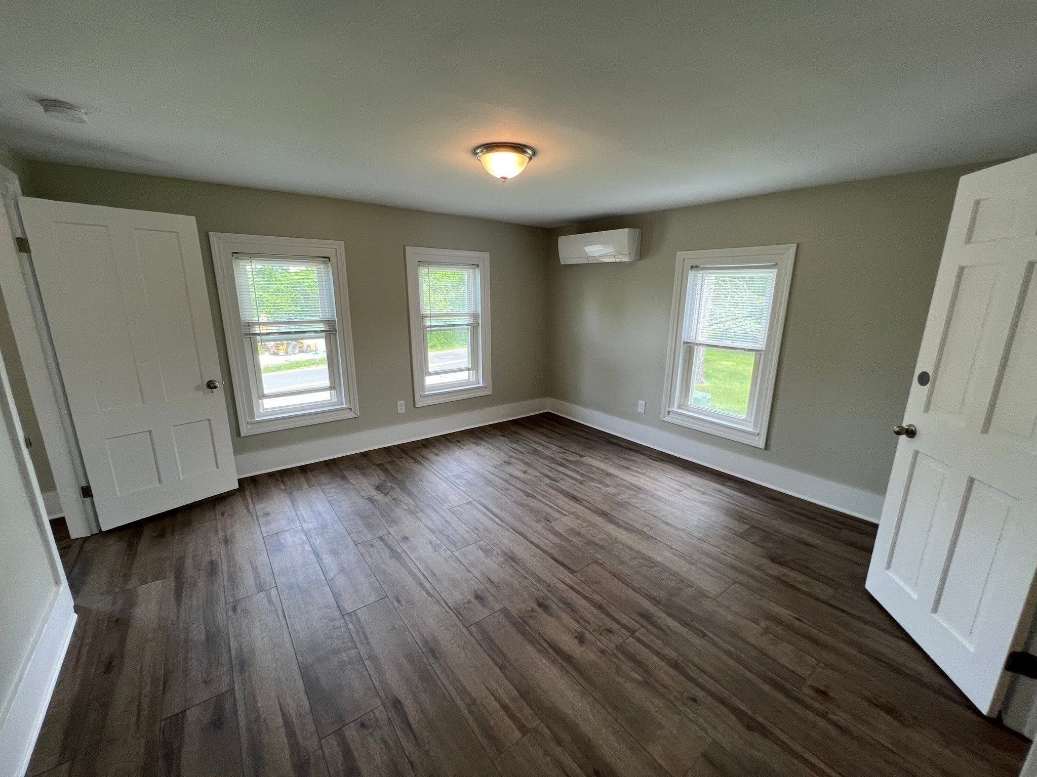 122 S Silver Ln, Sunderland, MA Photo #24
