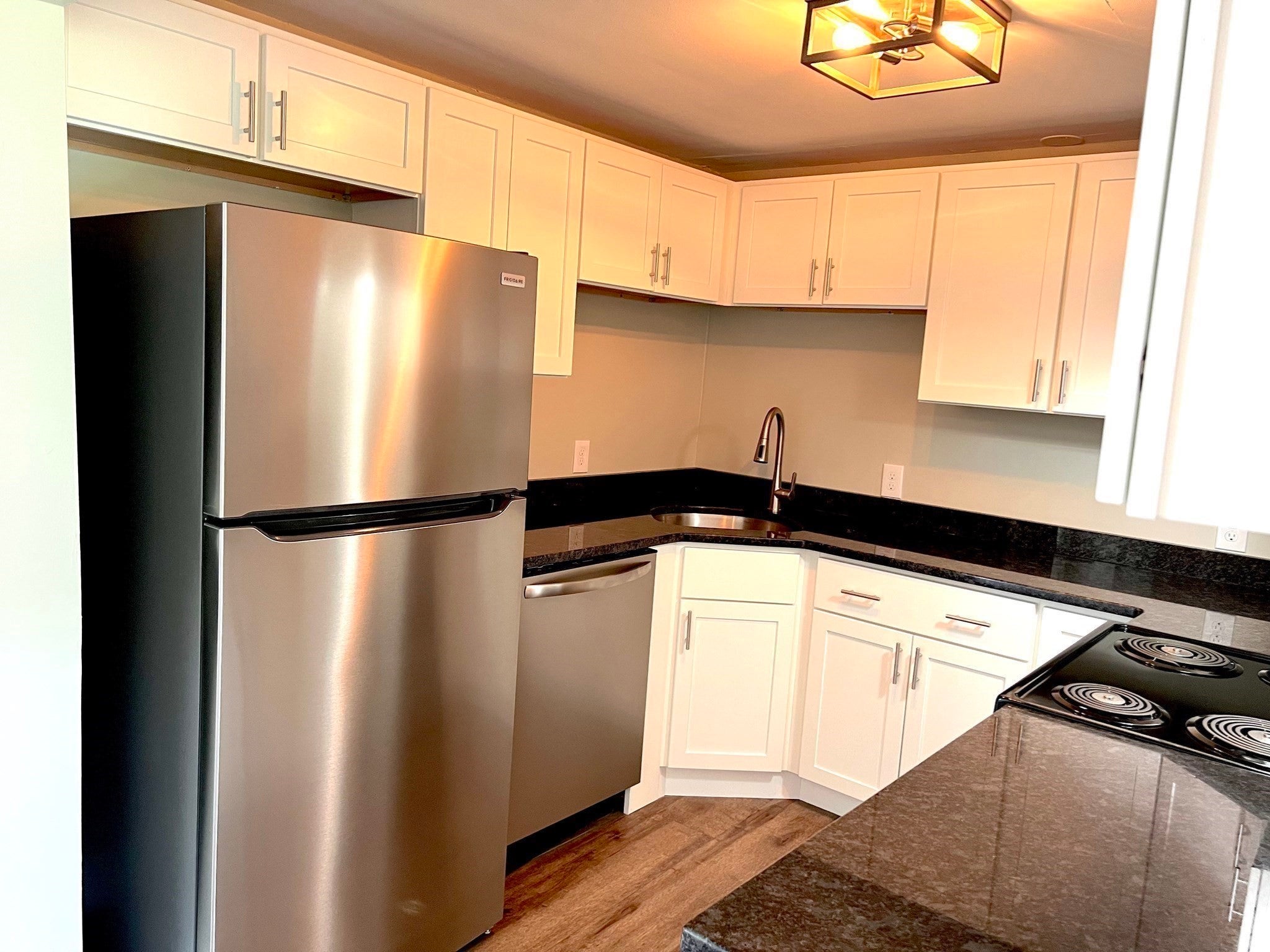 122 S Silver Ln, Sunderland, MA Photo #37