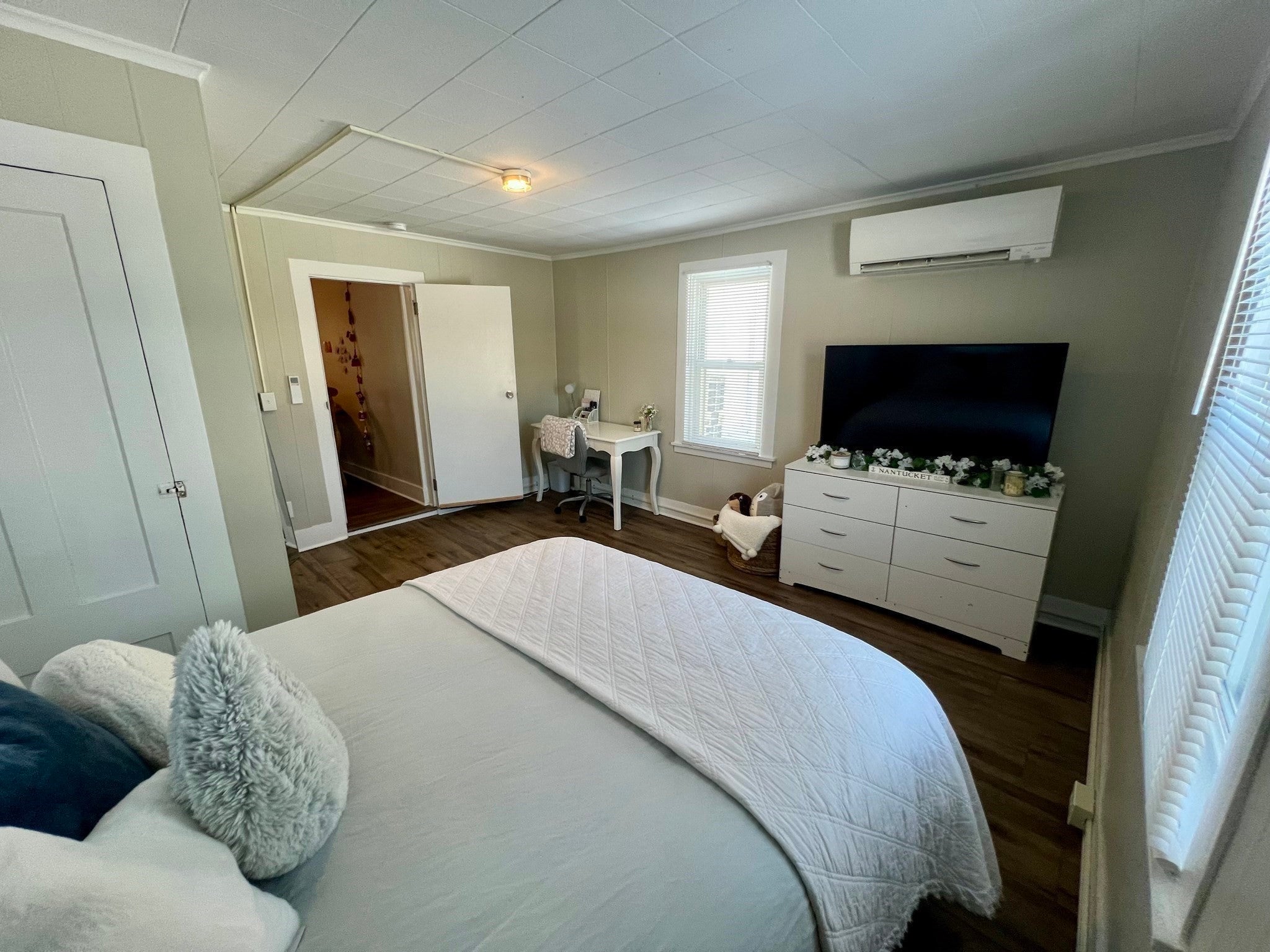 122 S Silver Ln, Sunderland, MA Photo #15