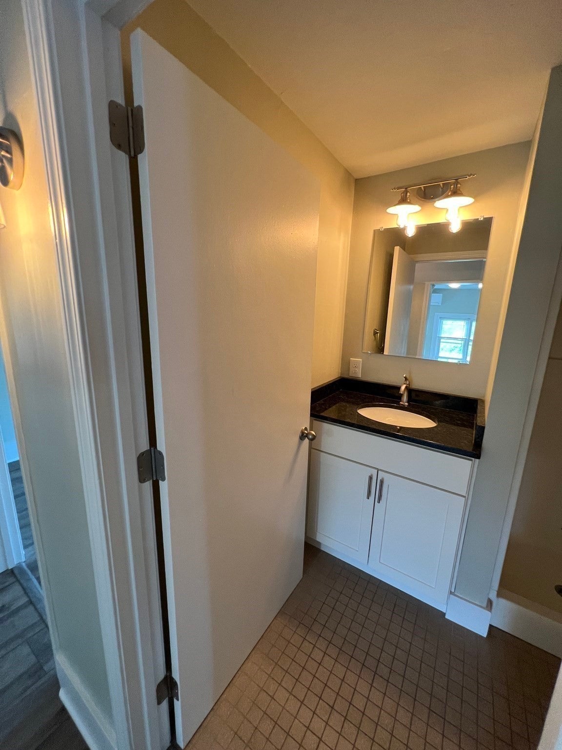 122 S Silver Ln, Sunderland, MA Photo #19