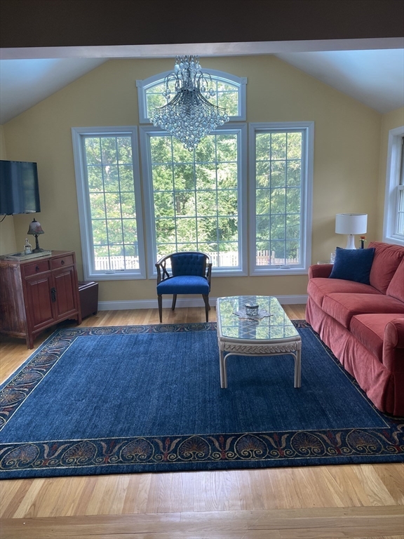 Natick, Massachusetts 01760, United States, 3 Bedrooms Bedrooms, ,3 BathroomsBathrooms,Residential,Active,186696