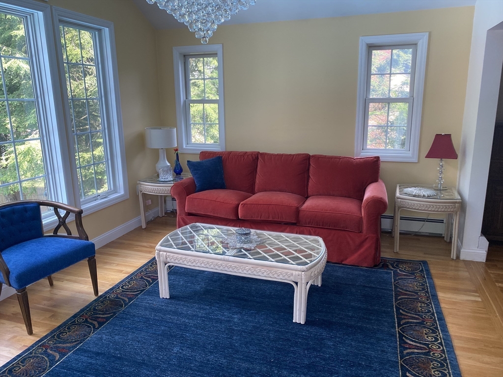 Natick, Massachusetts 01760, United States, 3 Bedrooms Bedrooms, ,3 BathroomsBathrooms,Residential,Active,186696