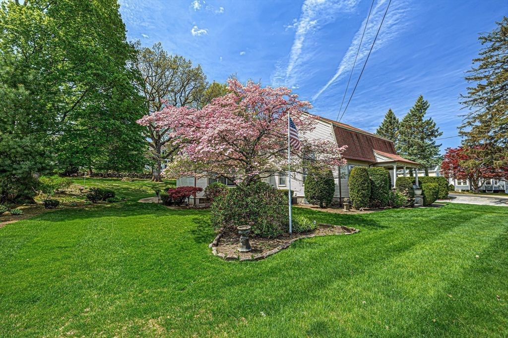 90 Putnam Pike