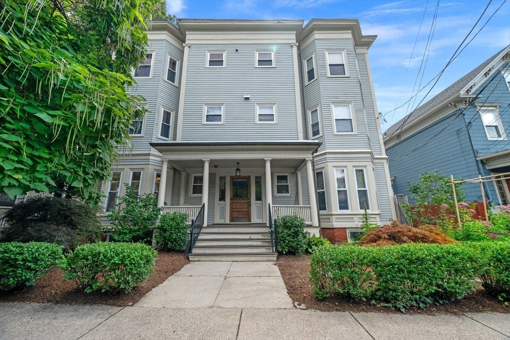 21 School St 1L