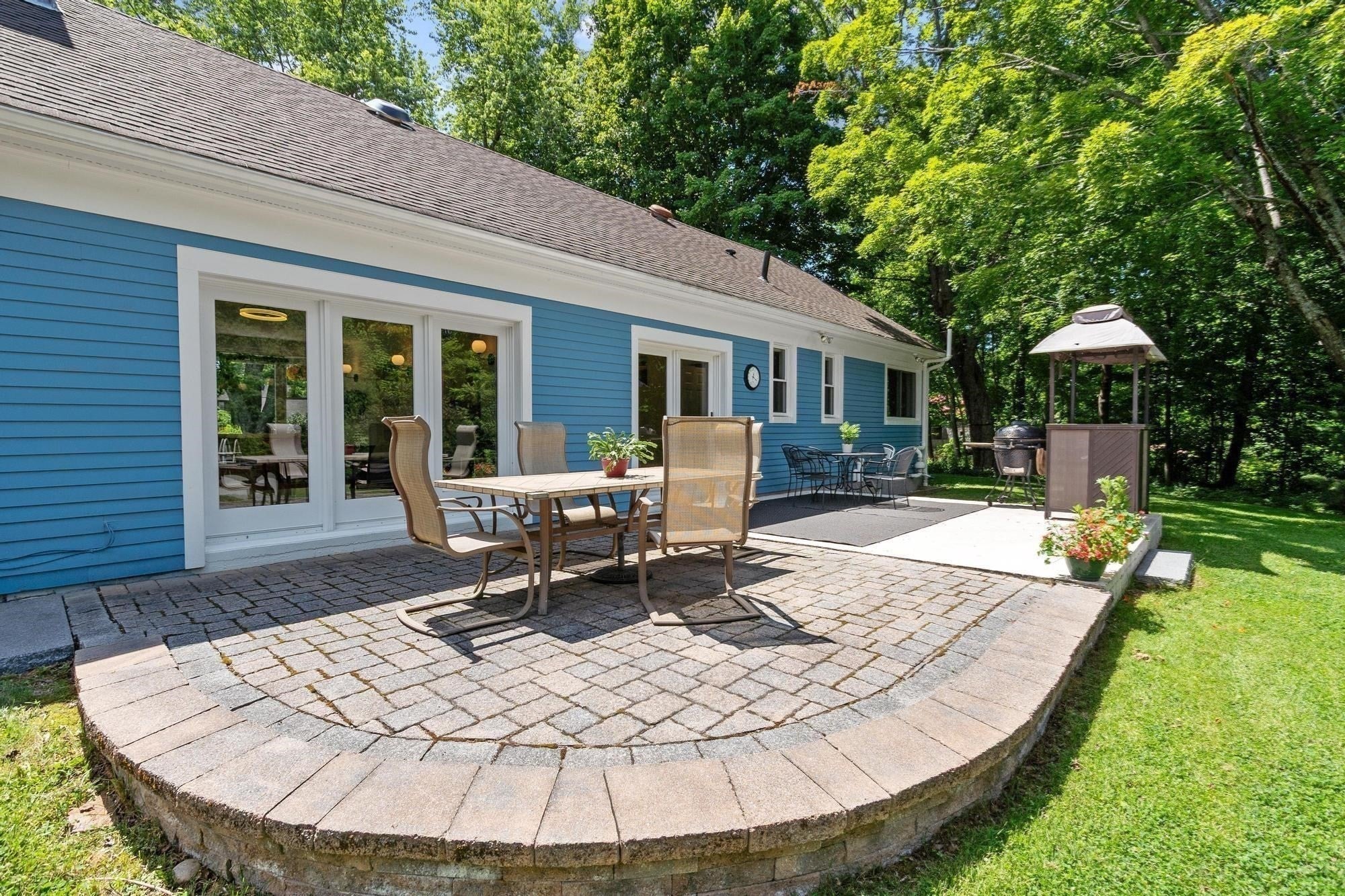 27 Oak Ave, Lunenburg, MA, 27 Oak Ave, Lunenburg, MA Photo #34