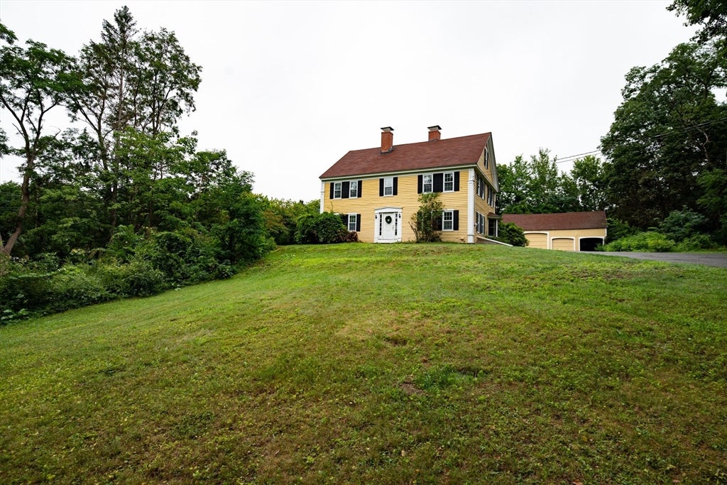 106 Beal St, Lunenburg, MA Photo #3