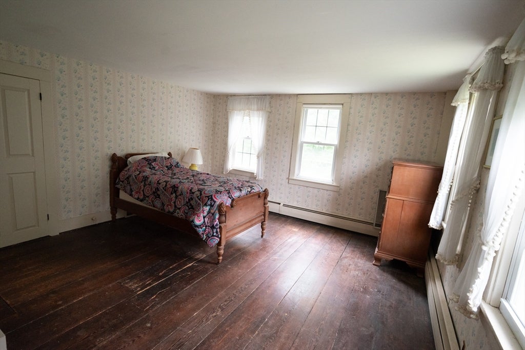 106 Beal St, Lunenburg, MA Photo #21
