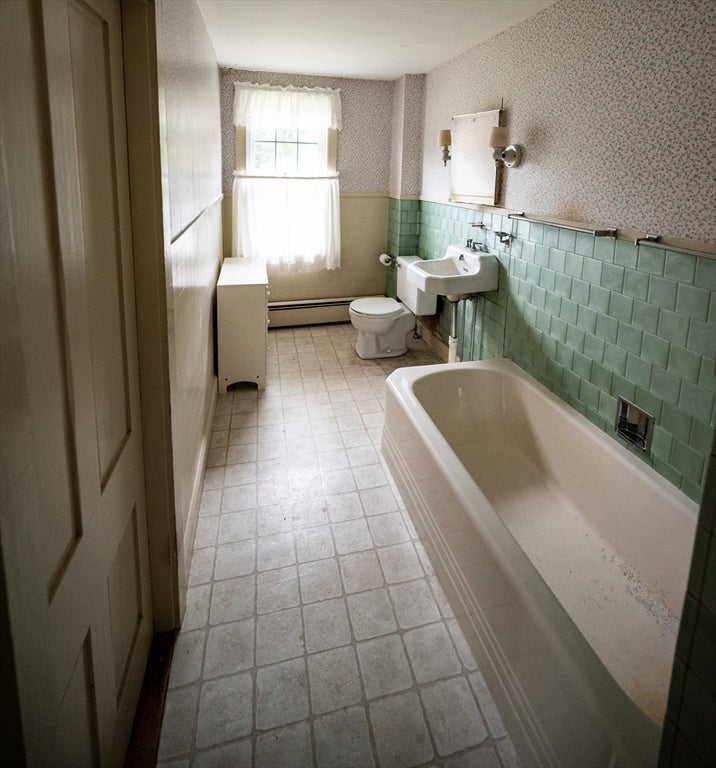 106 Beal St, Lunenburg, MA Photo #18