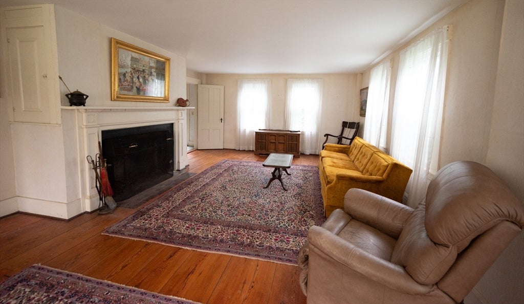 106 Beal St, Lunenburg, MA Photo #14