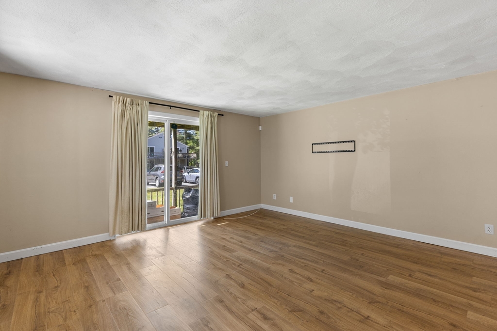 70 Cape Dr 8B