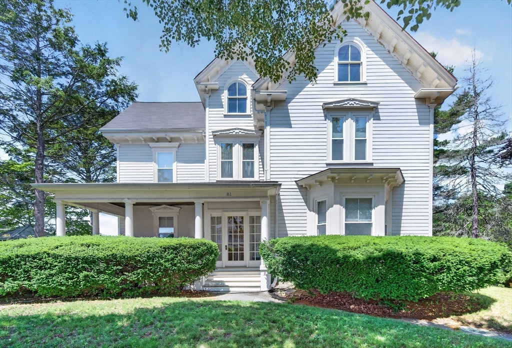 81 Child St